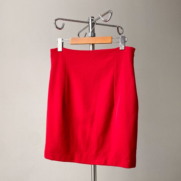 ❄️80s Vintage 100% Virgin Wool Bold Red Mini High-Waisted French Skirt - Picture 2 of 5